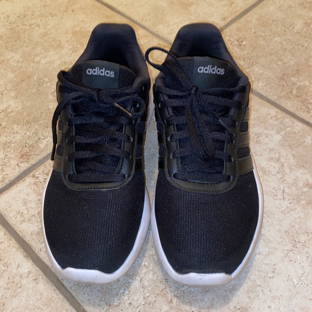 EUC- Adidas Sneakers
